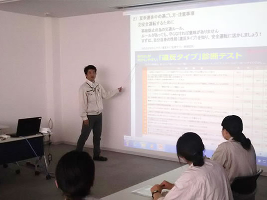 各職場毎に定期教育（安全･品質･法令順守等）